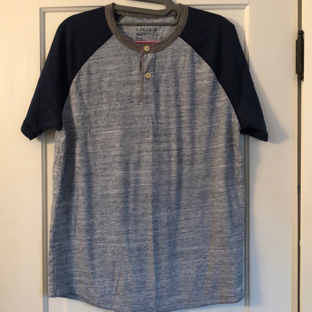 AE 2 button down shirt